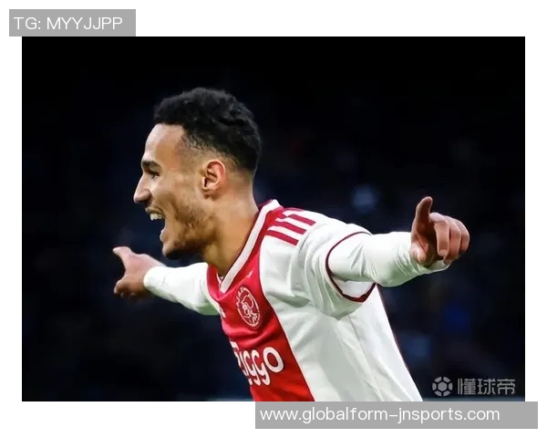 富安健洋自由身加盟阿贾克斯签约半年引发球迷热议