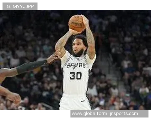 尚帕尼单场命中11记三分球追平范弗里特创下的落选秀纪录