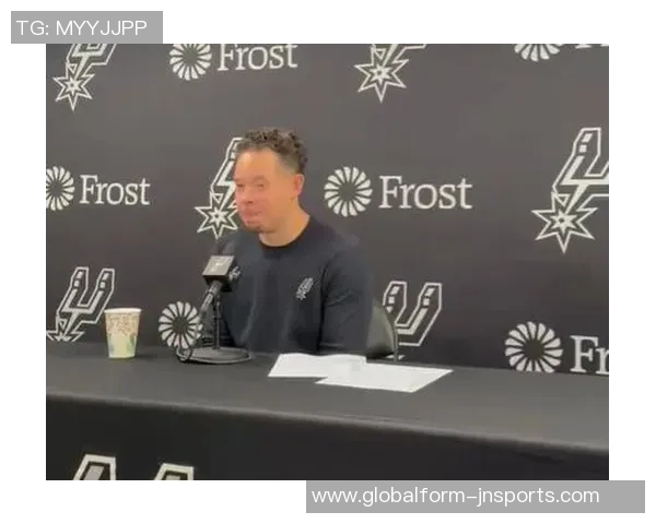 米奇约翰逊谈执教全明星队的荣耀与挑战以及珍贵的机会 米奇约翰逊谈执教全明星队的荣耀与挑战以及珍贵的机会